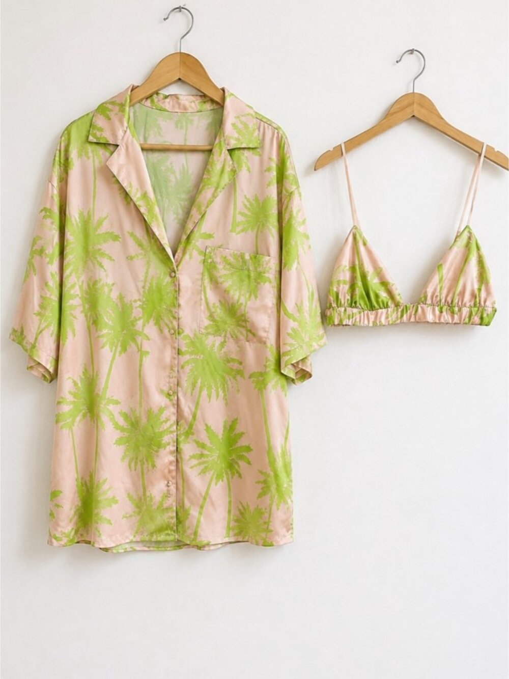 AFRM Frida Satin Shirt & Bra Set Palm Print Size M - Picture 2 of 8